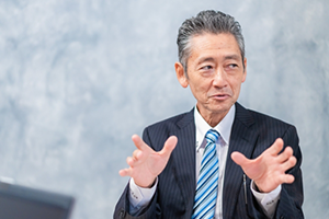 「３者社間ファクタリング」「２者間ファクタリング」の違いは、債務者に知らせるかどうかにあります。